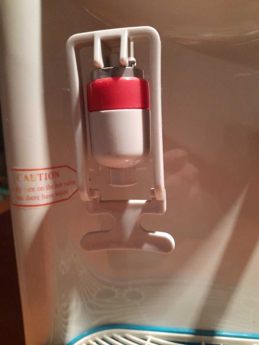 Български диспенсър за топла и студена вода за 19 л бидони МС Bulgaria