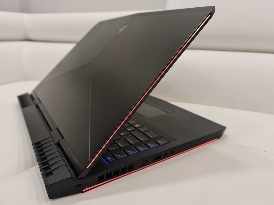 Laptop gaming Alienware 17 "",intel core i9-8950HK ,video 8 GB, ram 32