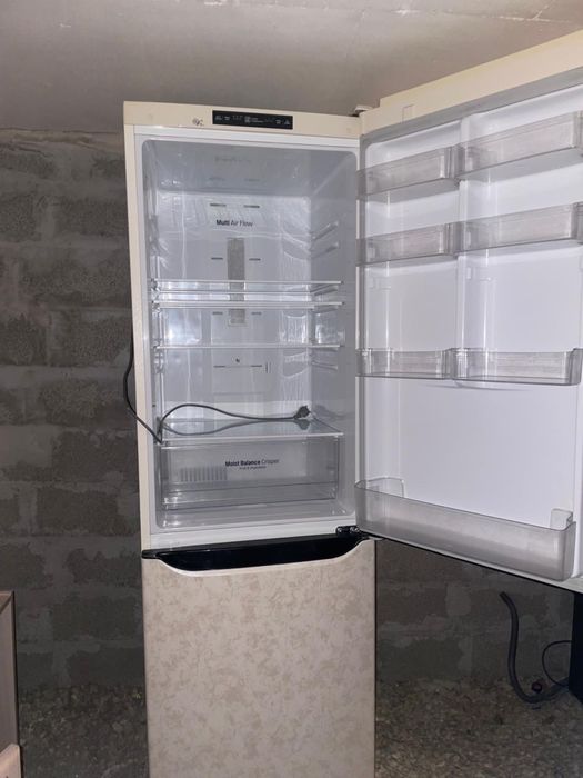 Холодильник LG Smart Inverter