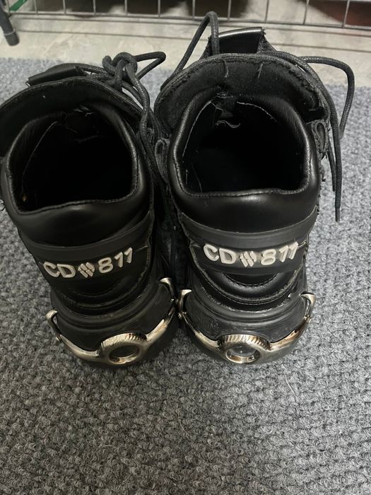 Продаем newrock кожаные.