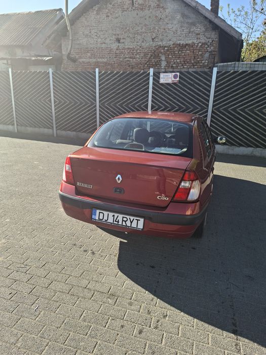 Renault Clio 2. An 2005