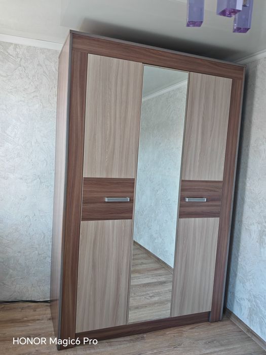 Продам Шкаф+ стол