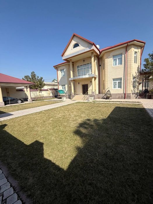 Продаётся дом в элитной махалле Амир Темур махалля 11-соток