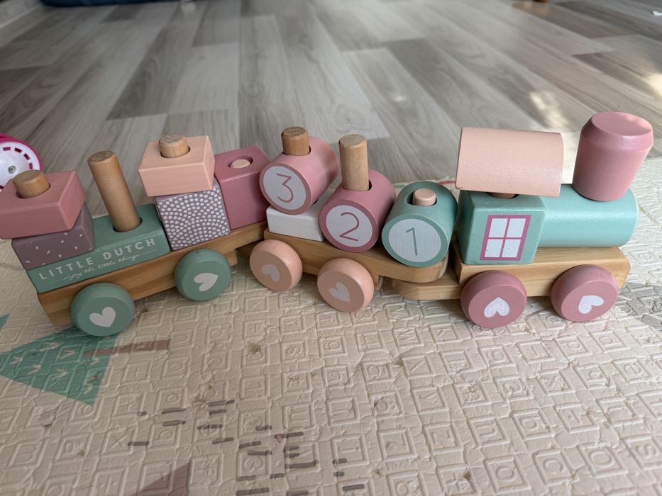 Играчки little dutch- дървени влакче и музикална кутия