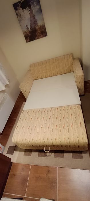 Диван двуместен разтегателен