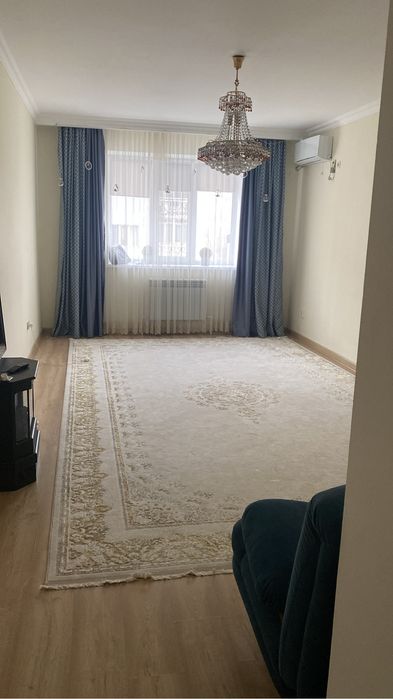 Шторы с тюлем продам