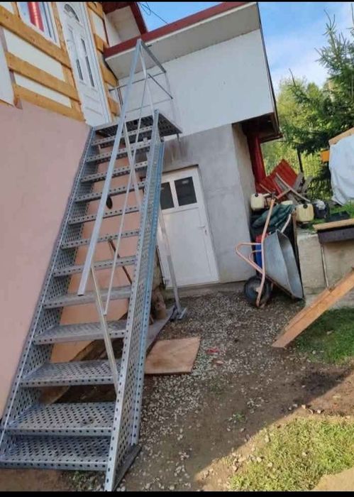 Vând scări metalice și trepte metalice la comandă
Realizez și vând scă