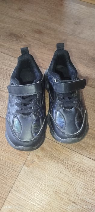 Продам детские зимние сапоги