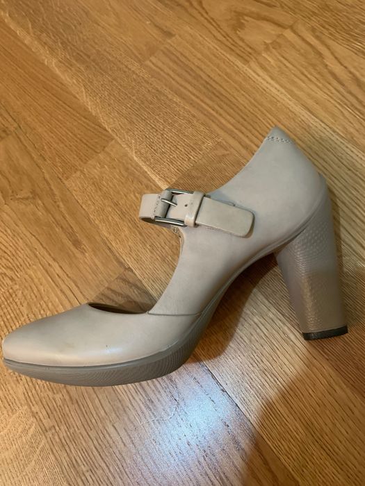 Женские туфли классика