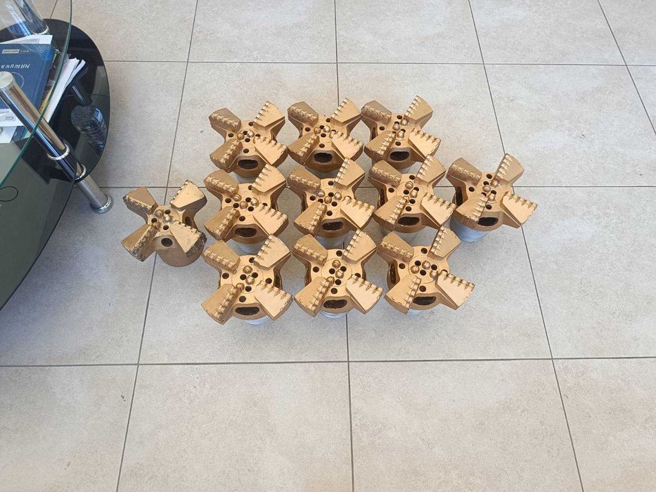 Глава, корона, длето, пика за сондиране