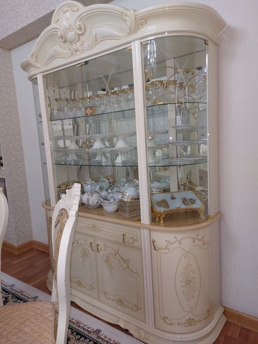 Стол стулья горка