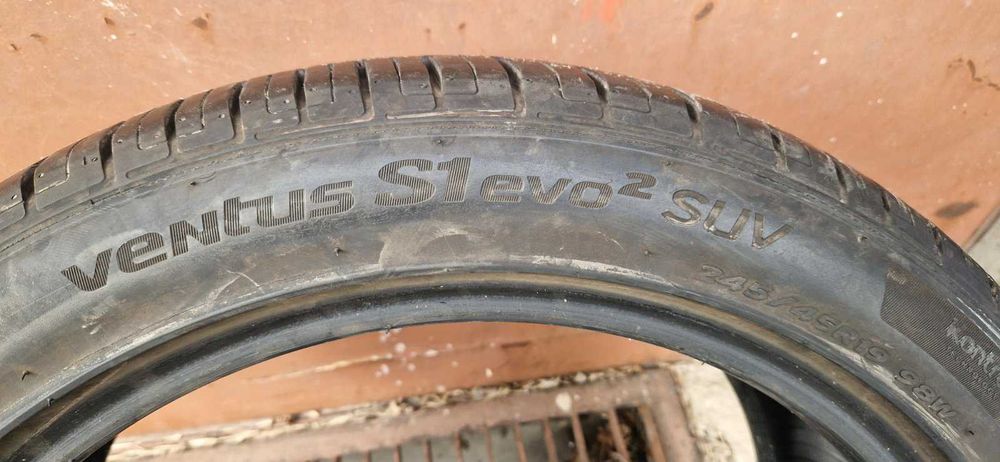 Летни гуми 4бр. Hankook 245/45R19