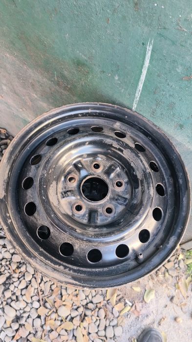 Диски на машину размер 15