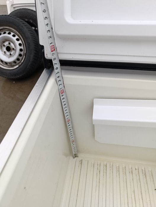 Dometic хладилник 12/220v и газ