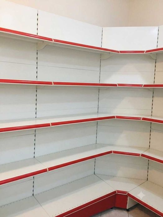 Продам витринные холодильники и стеллажи