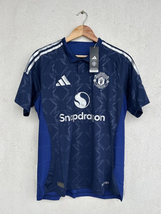 Tricou oficial Adidas Manchester United Away – Mărimea L - 24/25
