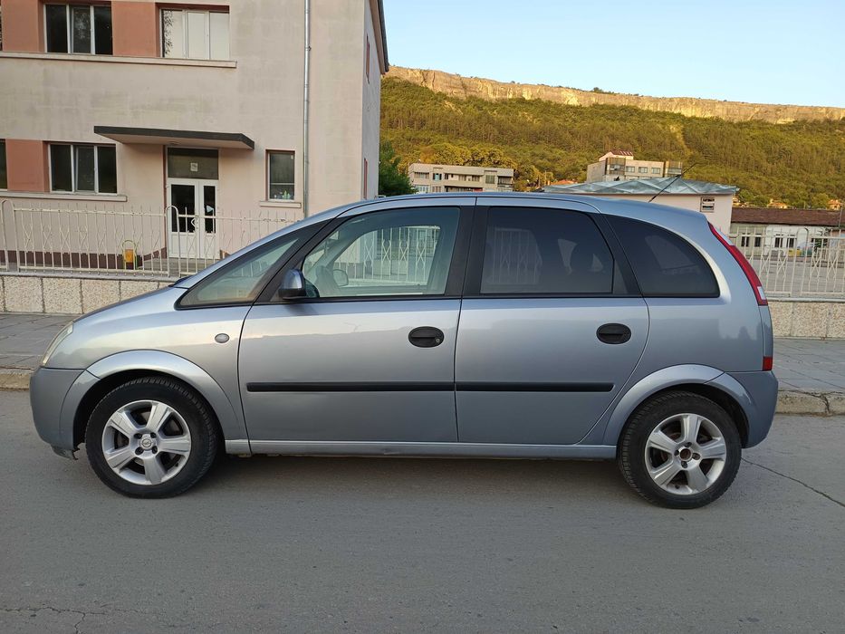 Продавам Опел Мерива 1.6 100 к.с. Z16XE