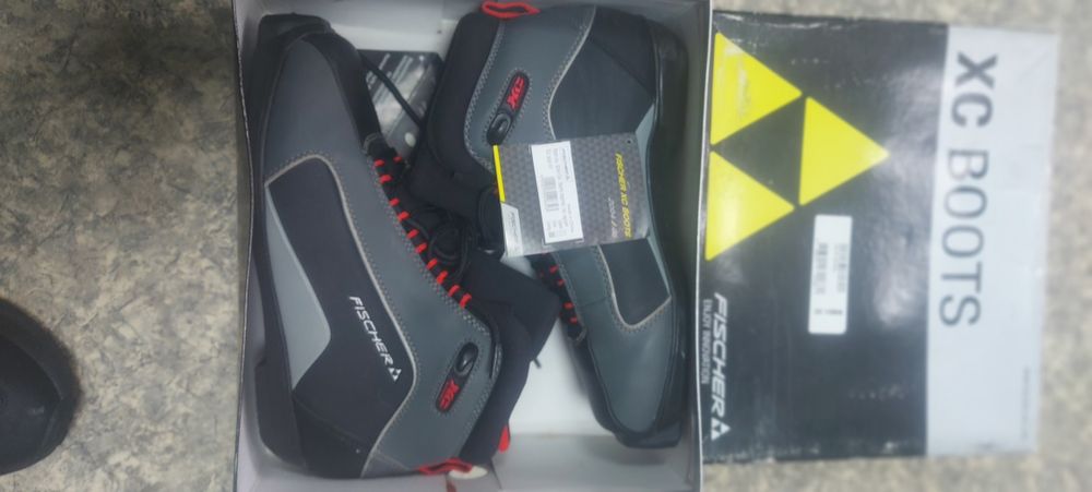 Лыжные ботинки FISCHER