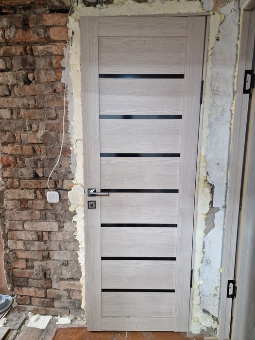 Продаю двери б/у