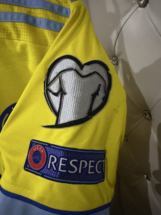 футболка Абзала Бейсебекова