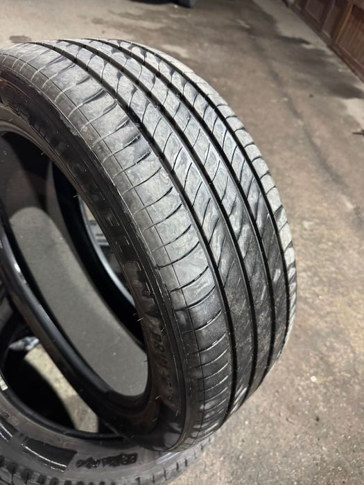 Продаю Шины Michelin