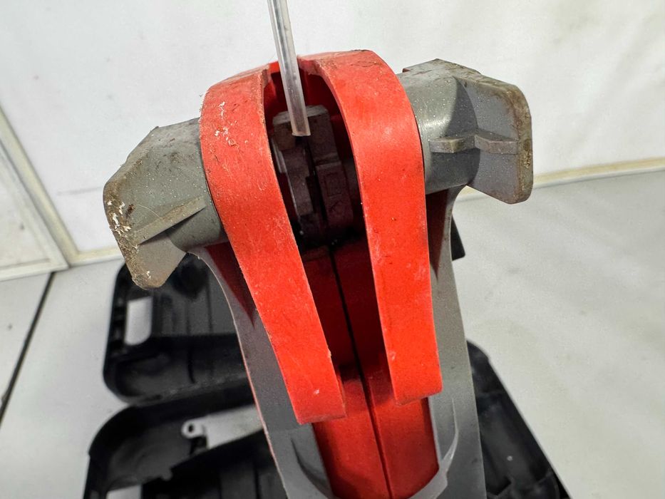 Саблен трион - Black & Decker 400W