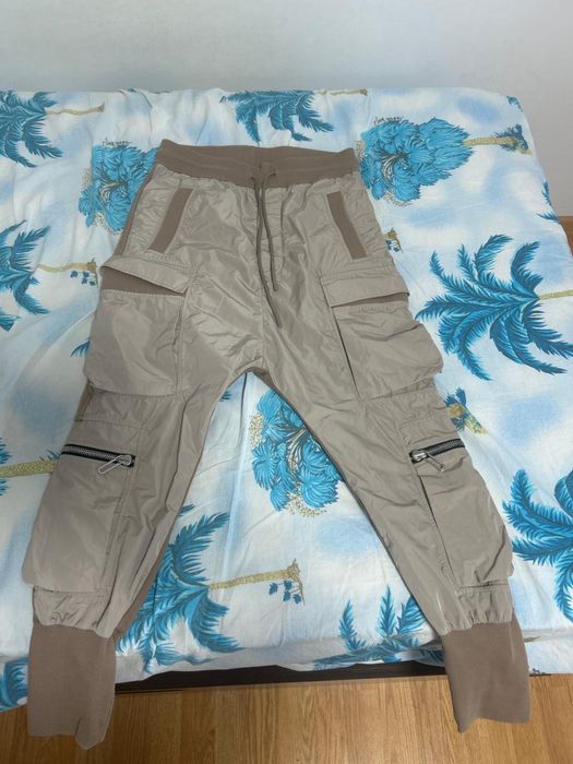 Pantaloni Made By Society