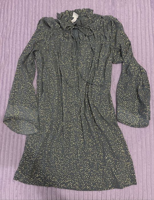 Каждая по 1000 тг