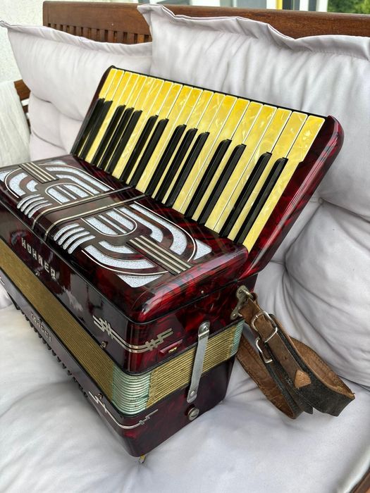 Acordeon de vanzare