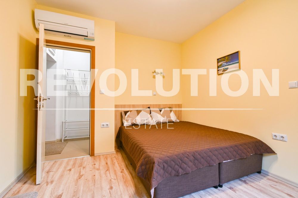 Дава се под наем Тристаен апартамент в София, Зона Б-19 - 76 кв.м за 650 € - Снимка #1