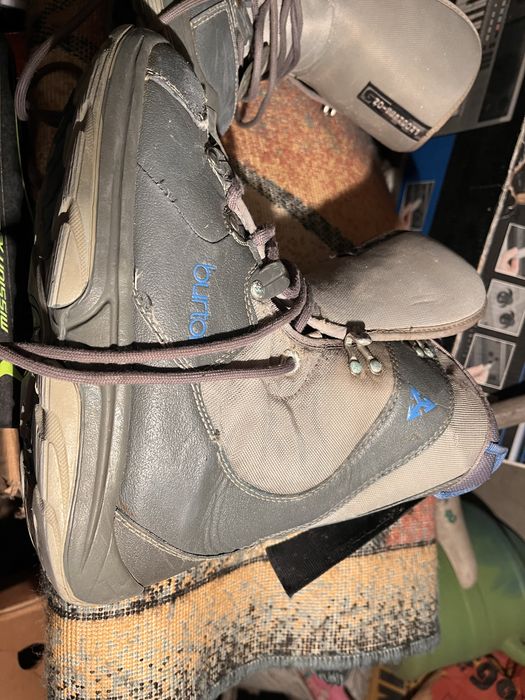 Vand Boots Burton marimea 40