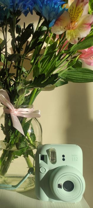 Полароид instax mini 12