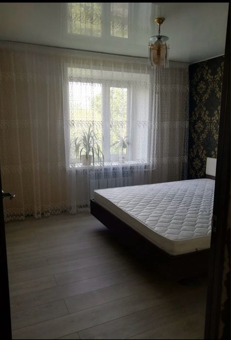 Продам двуспальную кровать