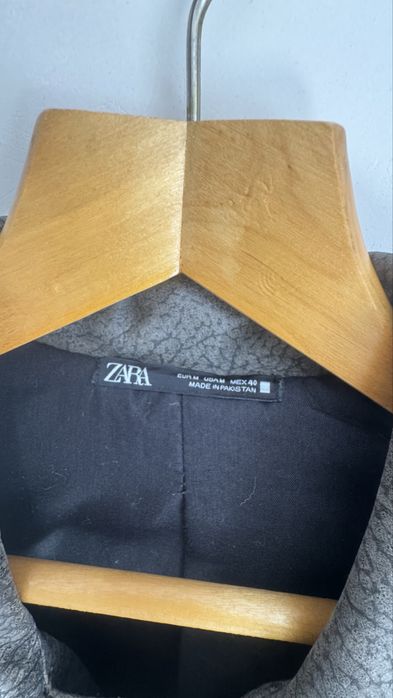 Кожаная куртка Zara M