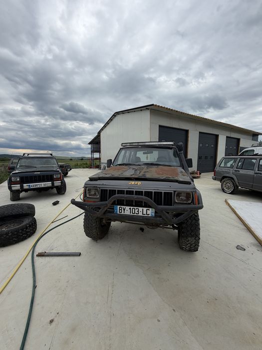 Jeep cheroke 4.0 benzina