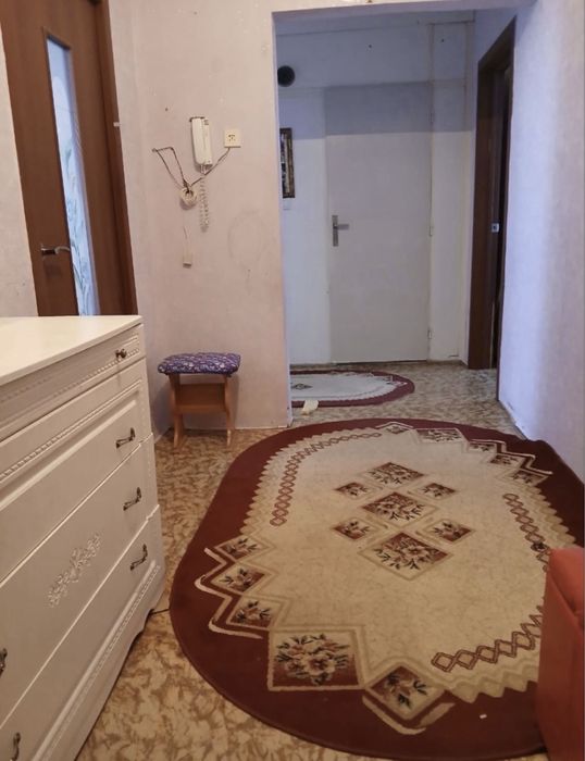 Сдам 2-х комнатную квартиру 4 мкр