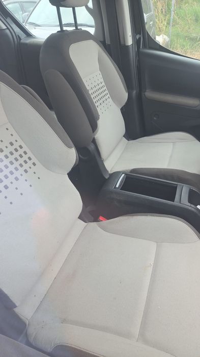 Citroen Berlingo - An 2013 - 1.6 HDi Cutie Automată