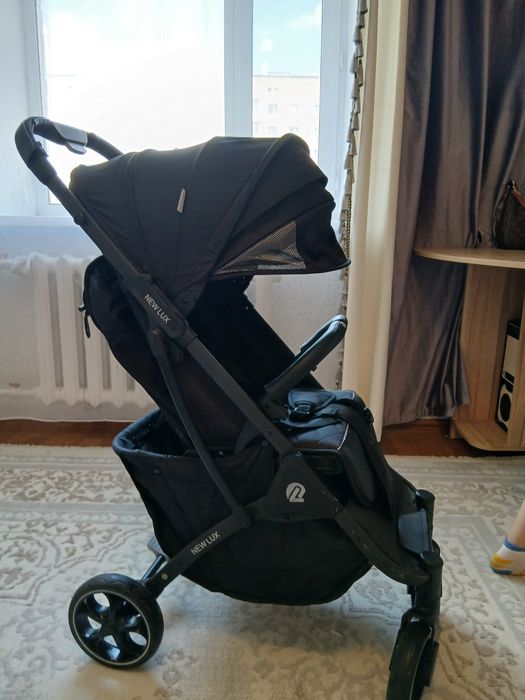 Продам Коляска  б/у