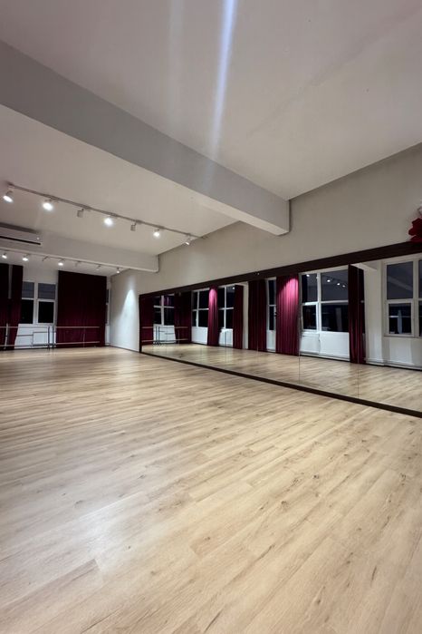 Închiriere Sala de Spectacole/Evenimente-complet utilata-Zona MegaMall