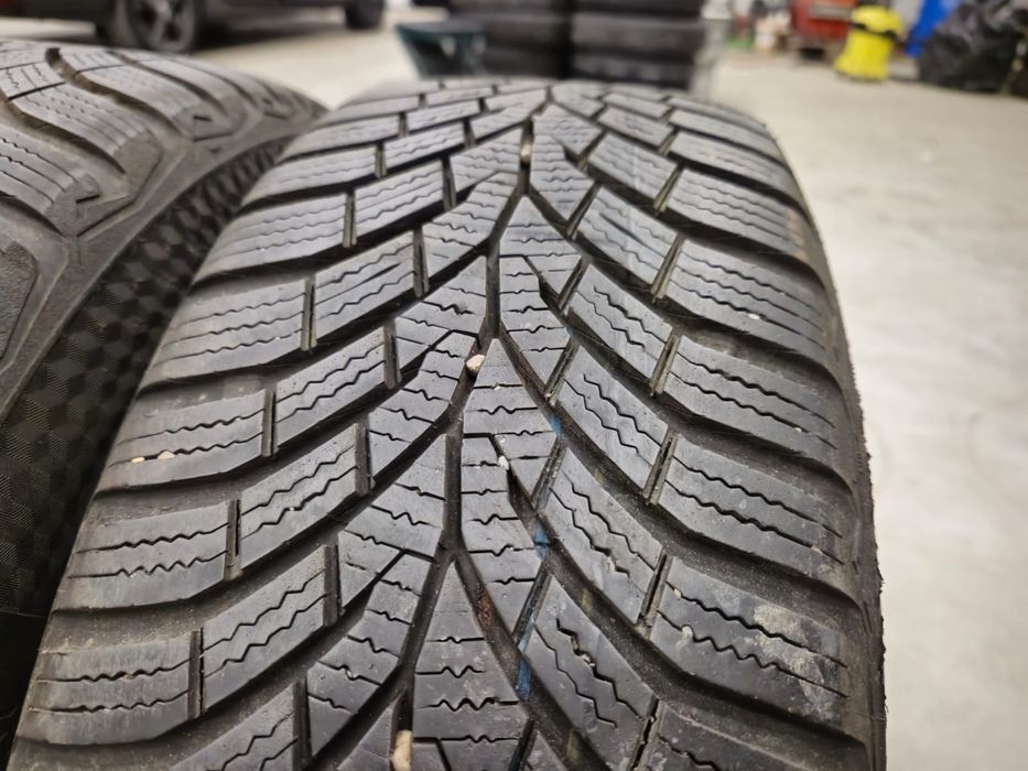 4 anvelope iarna Continental 185 60 15 stare foarte buna