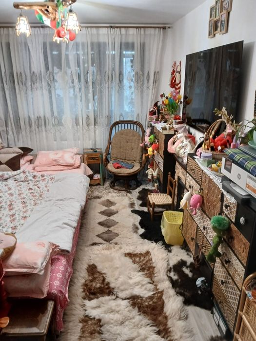 De vanzare apartament decomandat confort 1 București