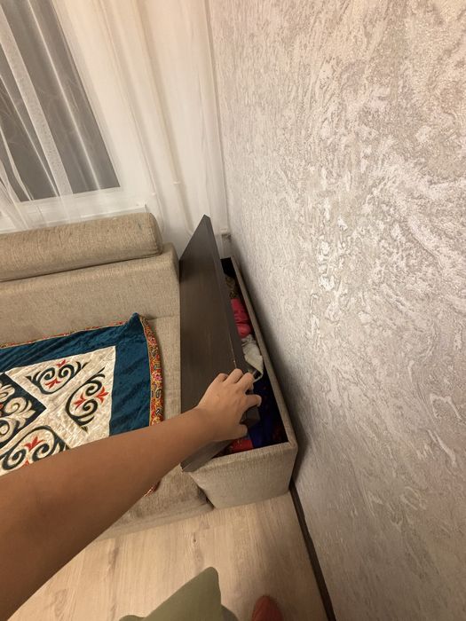 Раскладной диван в хорошем качестве