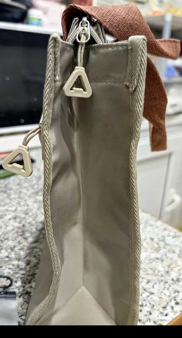 Продается       сумка        .