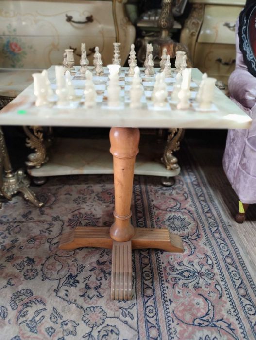 маса за шах - мрамор и дърво