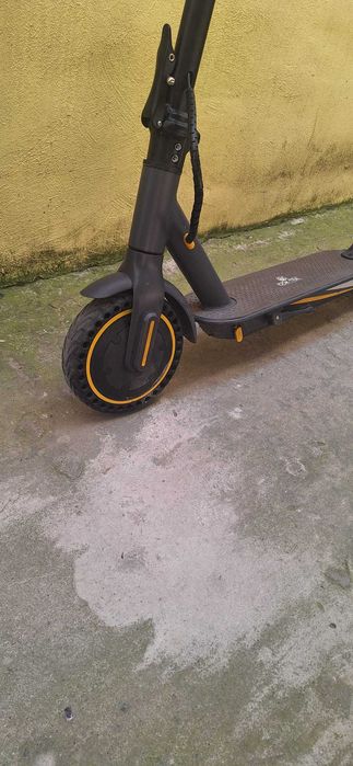 Trotineta electrica 350W 7.5Ah in stare buna,ideala copii si adulti