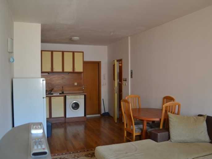 Дава се под наем Двустаен апартамент в Пловдив, Център - 60 кв.м за 400 € - Снимка #1