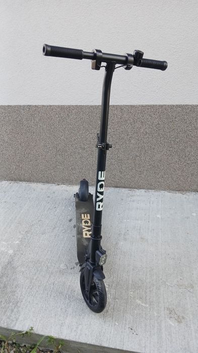 Ryde 200 електрическа тротинетка
