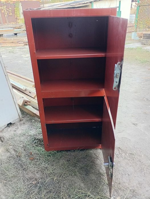 Сейф металический