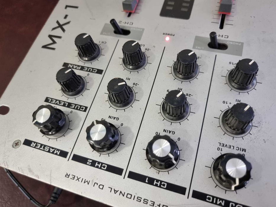 Професионален DJ миксер Boost, MX-17.