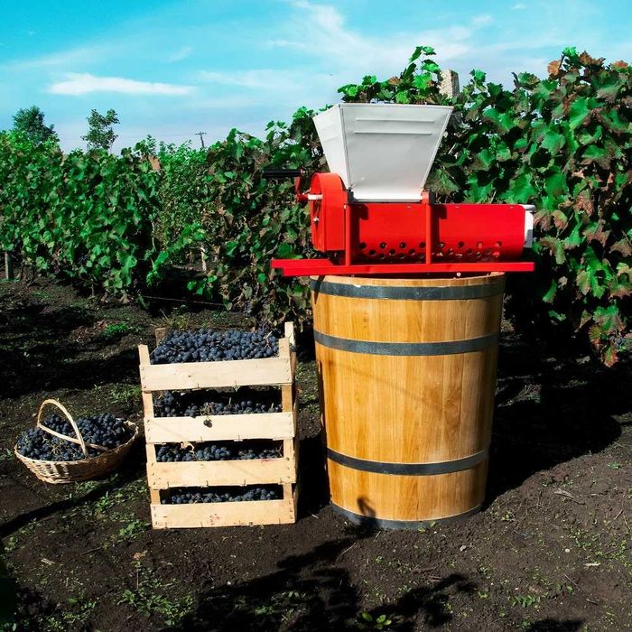 Гроздомелачка с отделяне на чепките, Ронкачка, Преса DG07